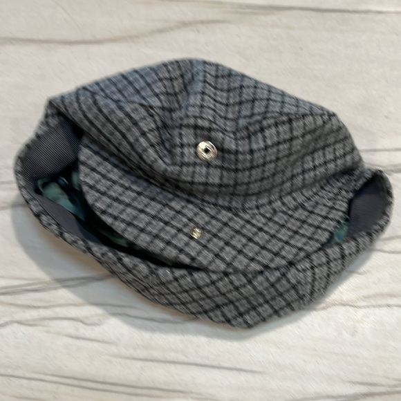 Elegant Italian made cap size 7 3/8 - Picture 3 of 4